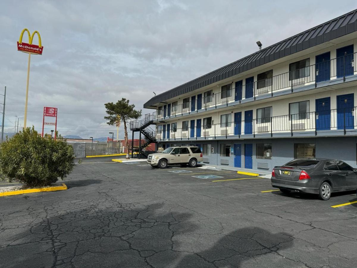 Days Inn By Wyndham El Paso Airport East Exterior photo