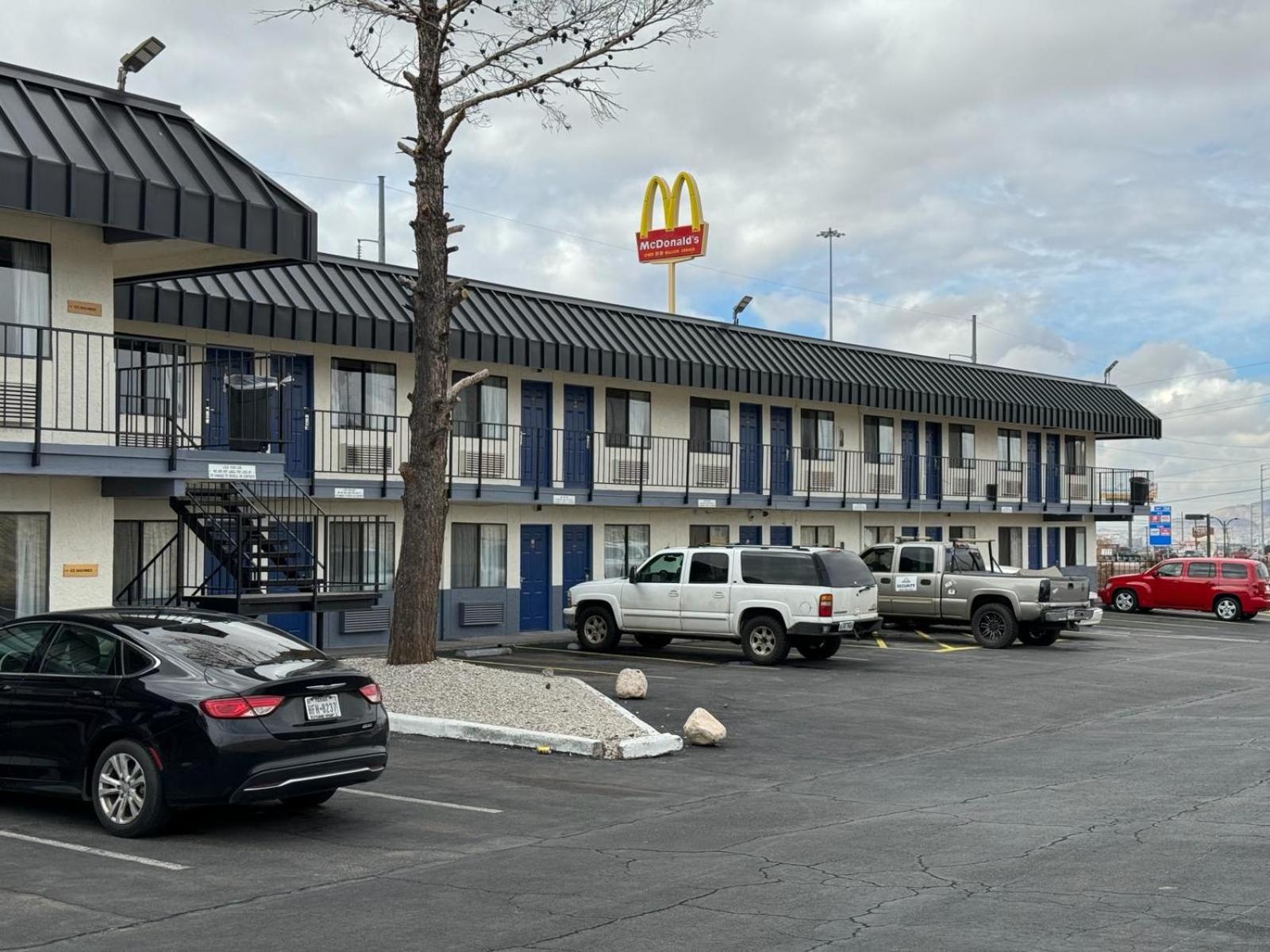 Days Inn By Wyndham El Paso Airport East Exterior photo